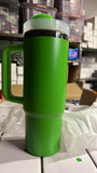 RTS USA_30oz Grinch Green Black Mirror underneath H2.0 Powder Coat Tumblers 20pcs _USPNY